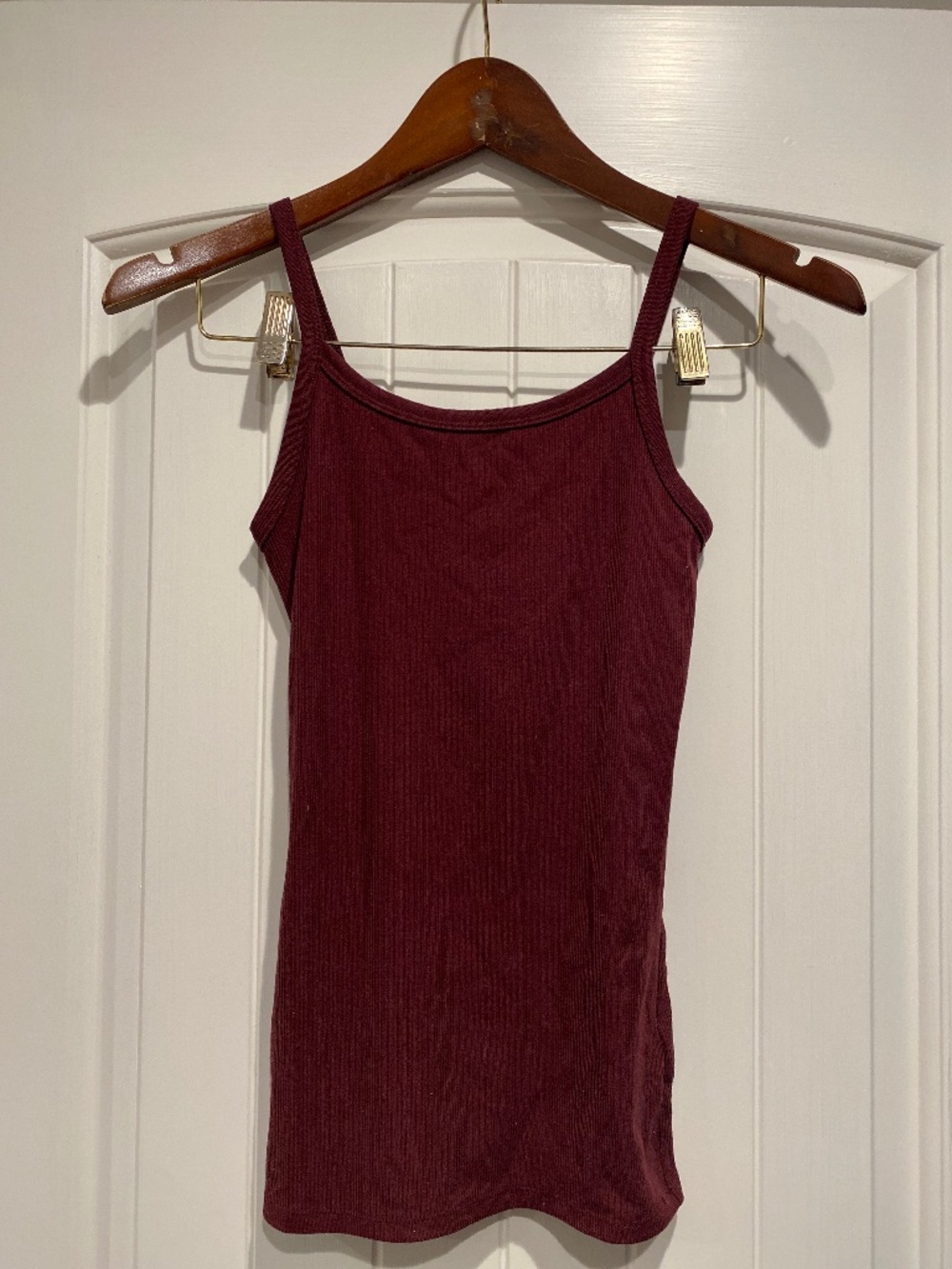 Burgundy spaghetti strap tank top